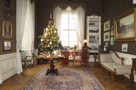 Sto let eskch Vnoc na zmku Loue