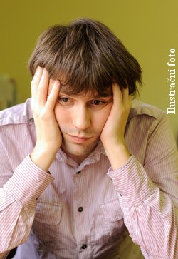 kluk s rukamav dlan�ch