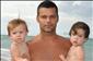 Ricky Martin: D�ti vychov�v�m s�m