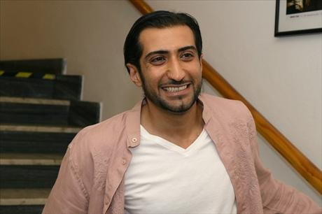 Aliho by maminka ráda viděla v chomoutu