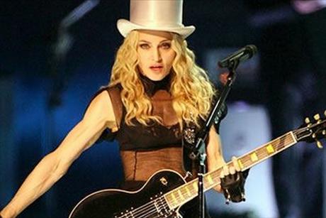 J�deln��ek Madonny? Ko�er kr�t� a jehn���