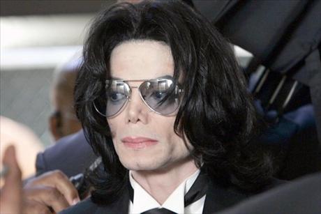 S Michaelem Jacksonem se rozlou i prezident
