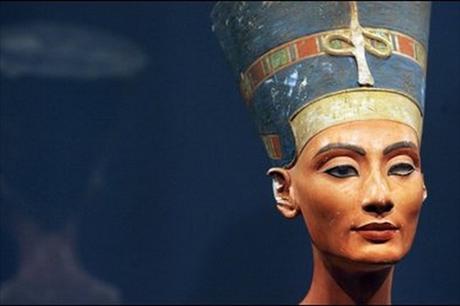 Egyptsk� kr�ska Nefertiti � je fale�n�?