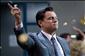 DiCaprio jede po d�lnici dl�d�n� stodolarovkami