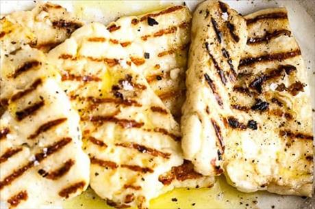 Halloumi na grilu